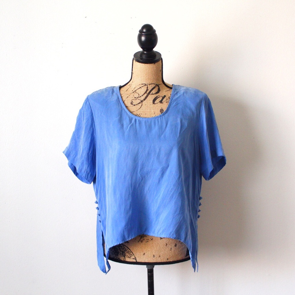 Rabbit Rabbit Rabbit Designs Blue Vintage Medium Short Sleeve Top